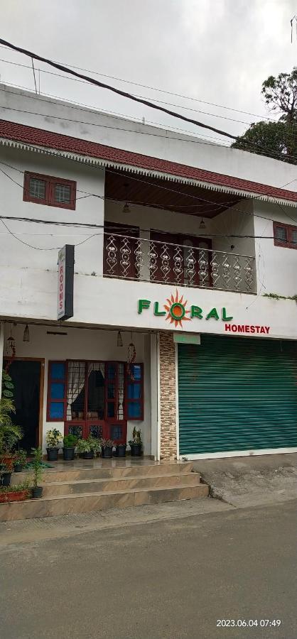 Floral Homestay Thekkady Exterior photo
